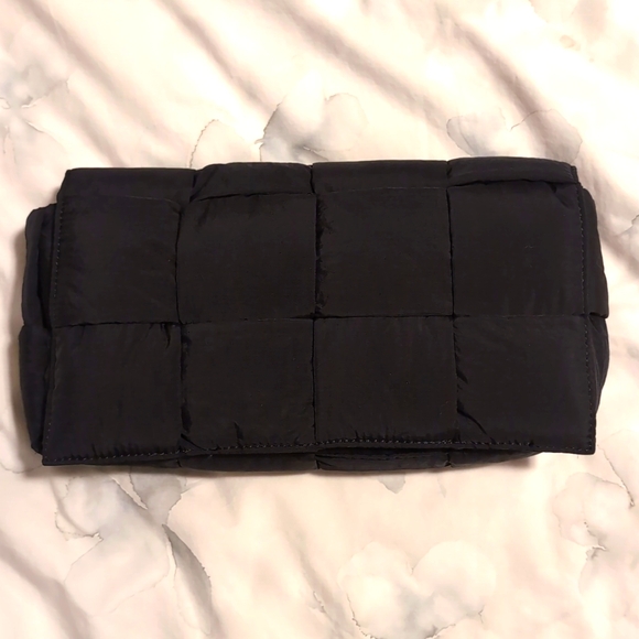 Weave Crossbody bag - Picture 2 of 3